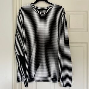 Lululemon V-neck Long Sleeve Tee